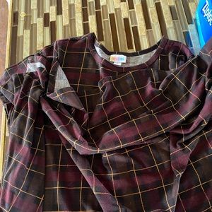 Small lularoe Carly dress. Pet friendly home. Worn a couple times.